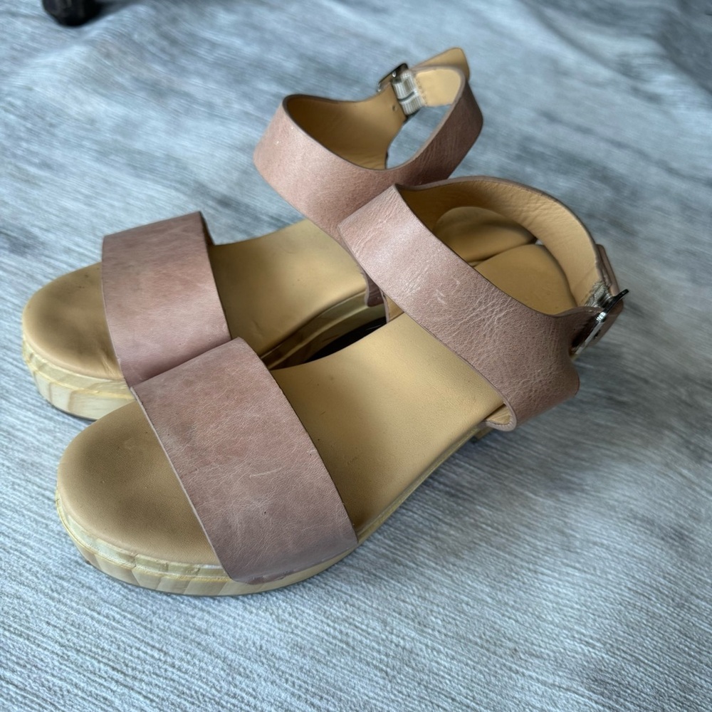 Nisolo All-Day Open Toe Clog in Desert Rose - Picture 5 of 9